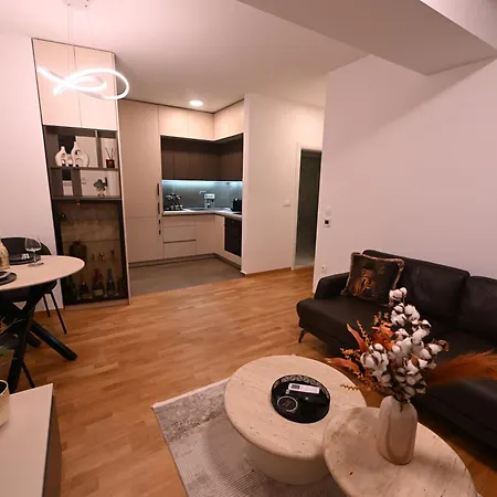 Creamy Dreams By Dazzie Apartment Skopje Exterior photo